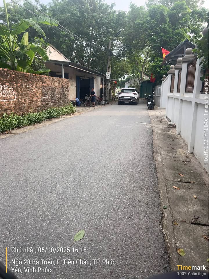 Lô đất Tráng Việt, Mê Linh 70m² giá 3 tỷ - Đầu tư sinh lời bền vững!