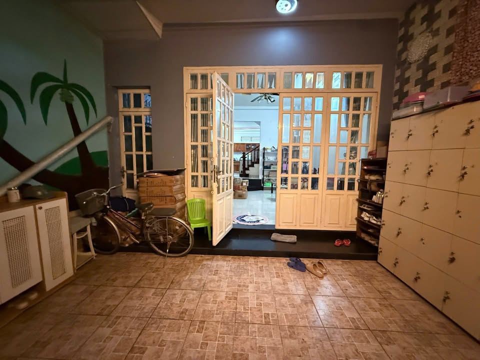 Nhà phố Thảo Điền 86m² giá 33 triệu - An ninh, yên tĩnh, gần tiện ích!