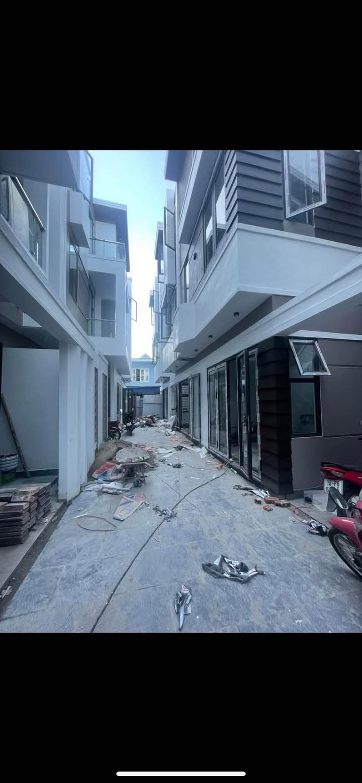 Nhà 3 tầng ngõ Nguyễn Khuyến, Nam Định 46m² giá 2.3 tỷ - Chính chủ bán gấp!