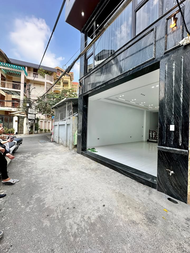 Nhà phố Hoàng Như Tiếp, Bồ Đề, Long Biên 50m² giá chỉ 2x tỷ - Đầu tư sinh lời ngay!