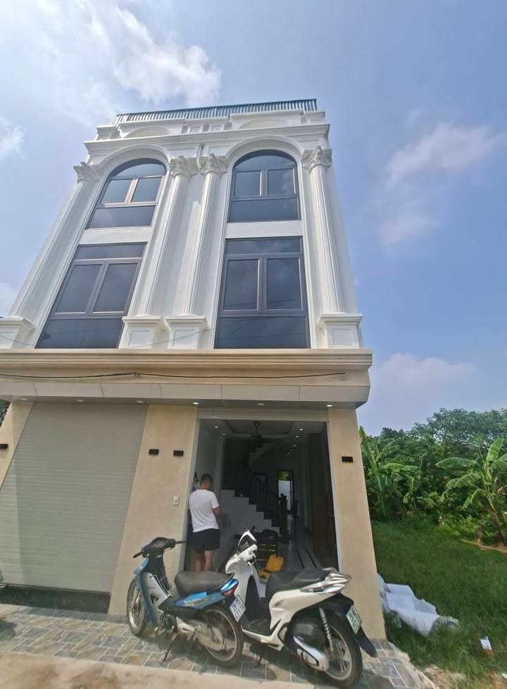 Nhà 3.5 tầng tại Thụy Hương, Chương Mỹ 41m² giá 3.36 tỷ - Đủ nội thất, ô tô đỗ cửa!