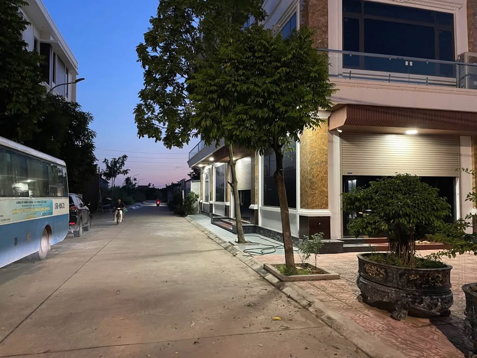 Đất nền góc 160m² KDC Thượng Quận - Kinh Môn, giá chỉ 2.88 tỷ!