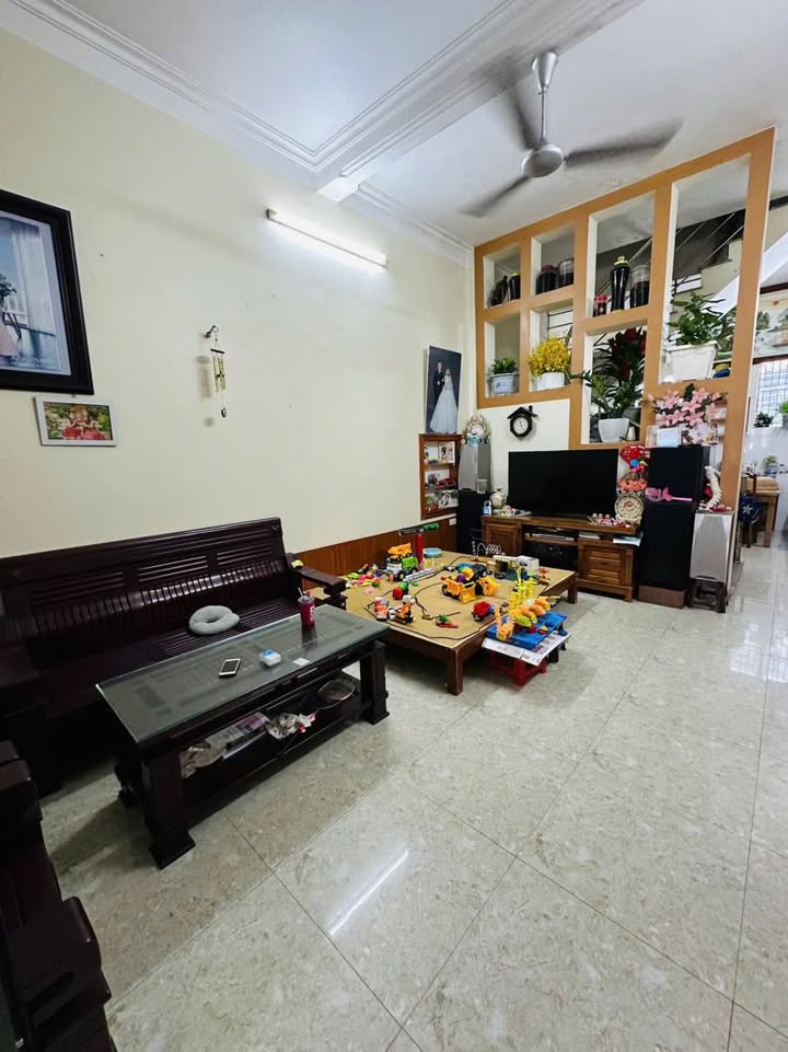 Nhà 2 tầng phố Hoàng Lộc, Hải Dương 50m² giá 2.3 tỷ - Nhà 2 mặt ngõ cực thoáng!