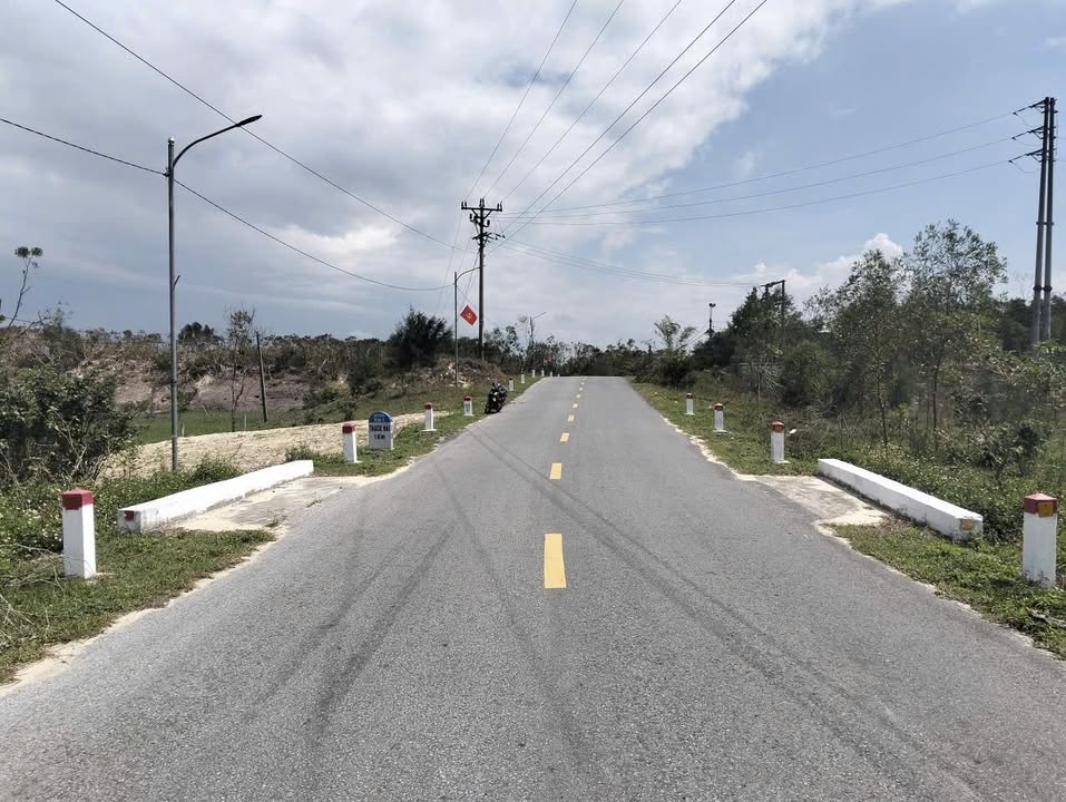 Lô đất góc kinh doanh mặt đường Ngô Quyền 200m² giá 2 tỷ - Đầu tư sinh lời cao!