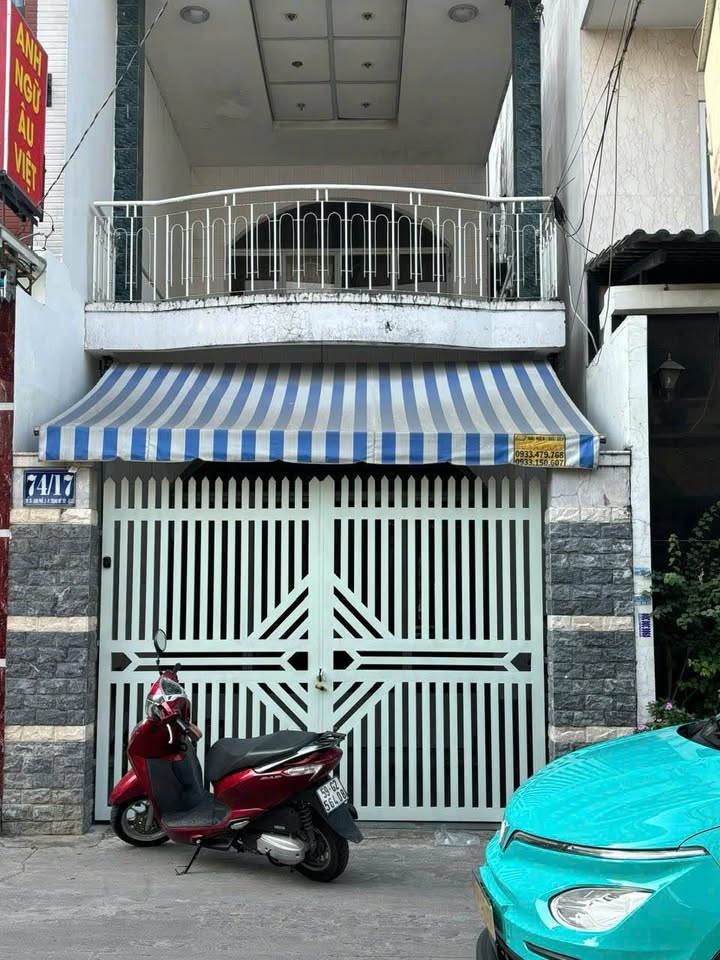 Nhà mặt tiền Trung Mỹ Tây Q12 100m² giá 12 triệu - Vừa ở vừa kinh doanh!