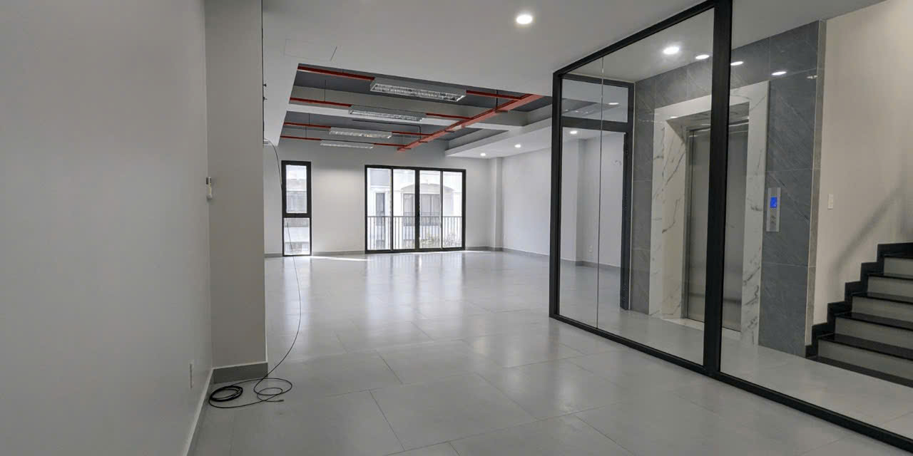 Cho thuê văn phòng tầng 3 Vạn Phúc City, Thủ Đức 85m² giá 13.5 triệu - Thiết kế hiện đại, tiện nghi đầy đủ!