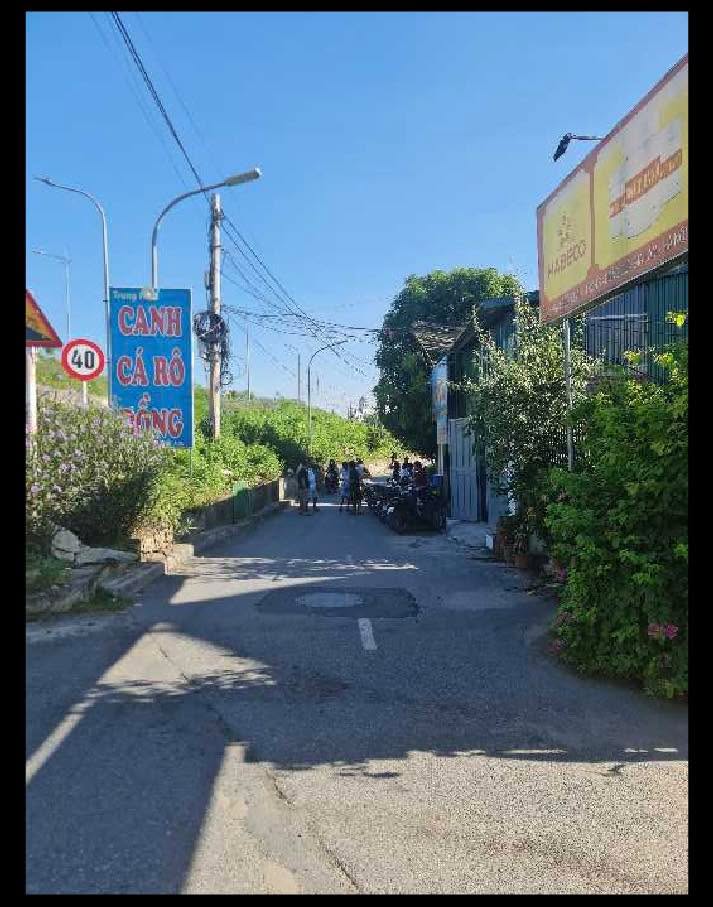 Nhà riêng Đông Dư, Bát Tràng 70m² giá 5.555 tỷ - Nhà cấp 4 vuông vắn, đường ô tô tránh