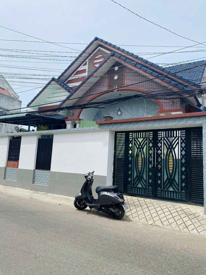 Nhà biệt thự mái Thái đường Hàm Mặc Tử - 203m² giá 4.5 tỷ - Thiết kế sang trọng, vào ở ngay!