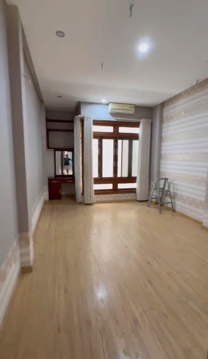 Nhà mặt tiền đường Nguyễn Thị Minh Khai Nha Trang 72m² giá 17 tỷ - Kinh doanh thuận lợi!