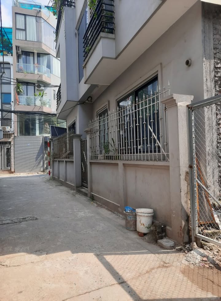 Đất Hồng Tiến Long Biên 70m² giá 13.9 tỷ - Vị trí kinh doanh đắc địa!