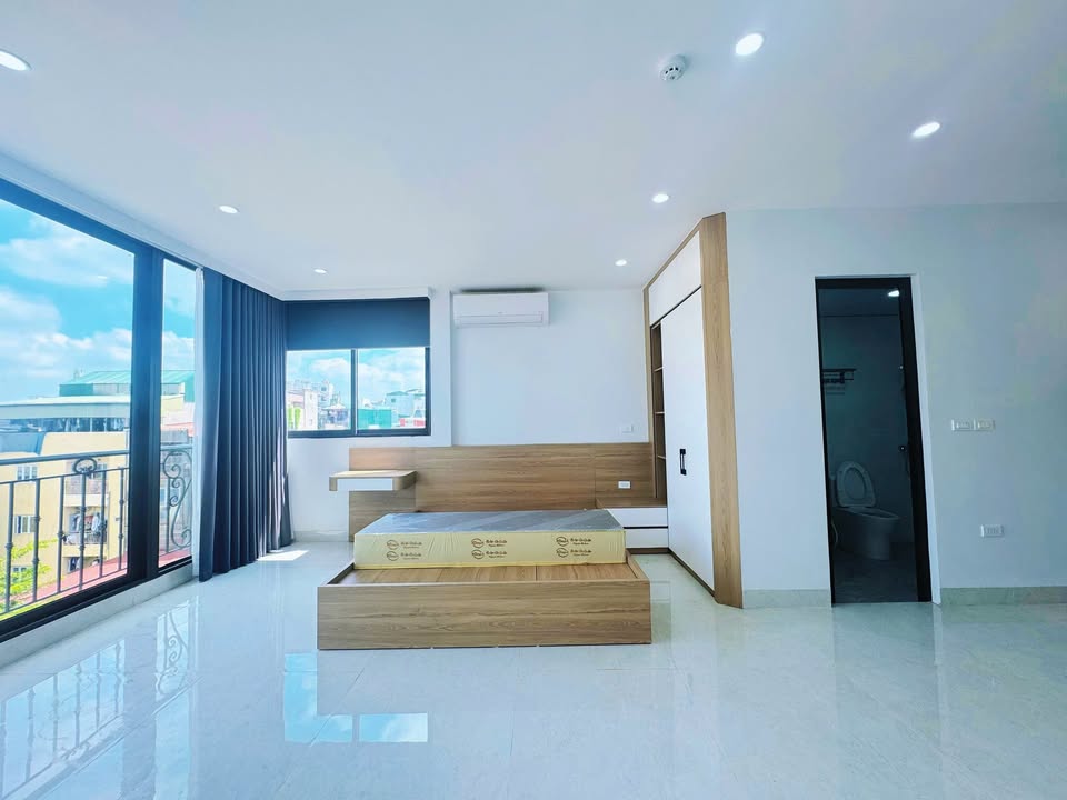 Căn hộ cho thuê ngõ 175 Lạc Long Quân, Tây Hồ 50m² - Giá 8 triệu/tháng, tiện nghi đầy đủ!