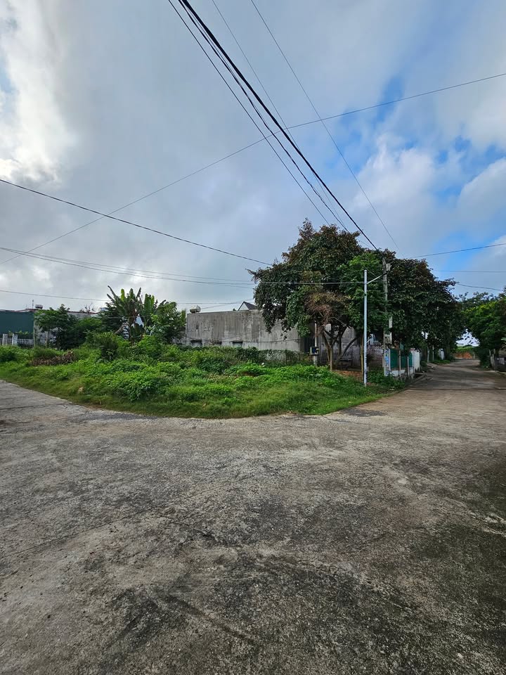 Đất nền Ea Kar 208m² giá 1.55 tỷ - Lô góc 2 mặt tiền, tiện ích đầy đủ!