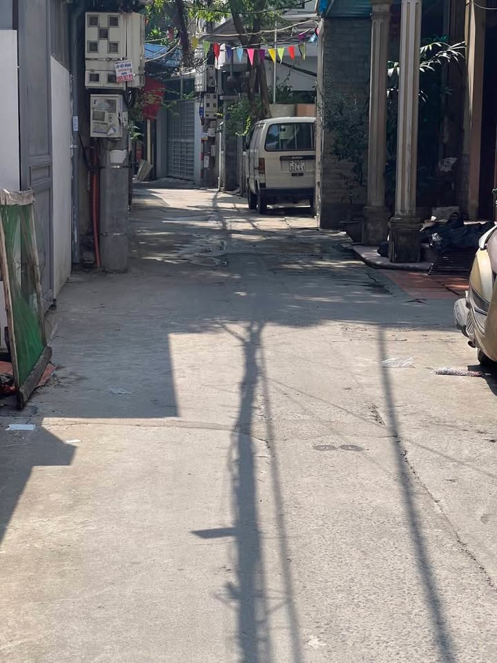 Nhà phố Lạc Long Quân, Tây Hồ 101m² giá 10 tỷ - Đầu tư sinh lời!