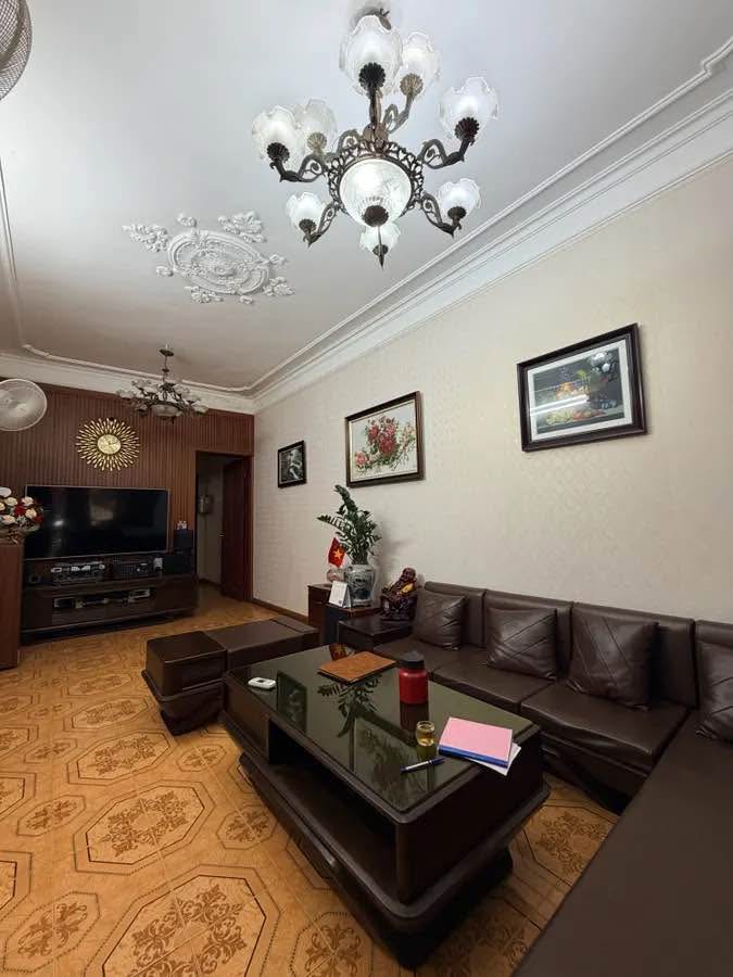 Nhà mặt ngõ phố Láng Hạ, Đống Đa, 90m² giá 23.8 tỷ - Vị trí đỉnh cao, thương lượng tốt!