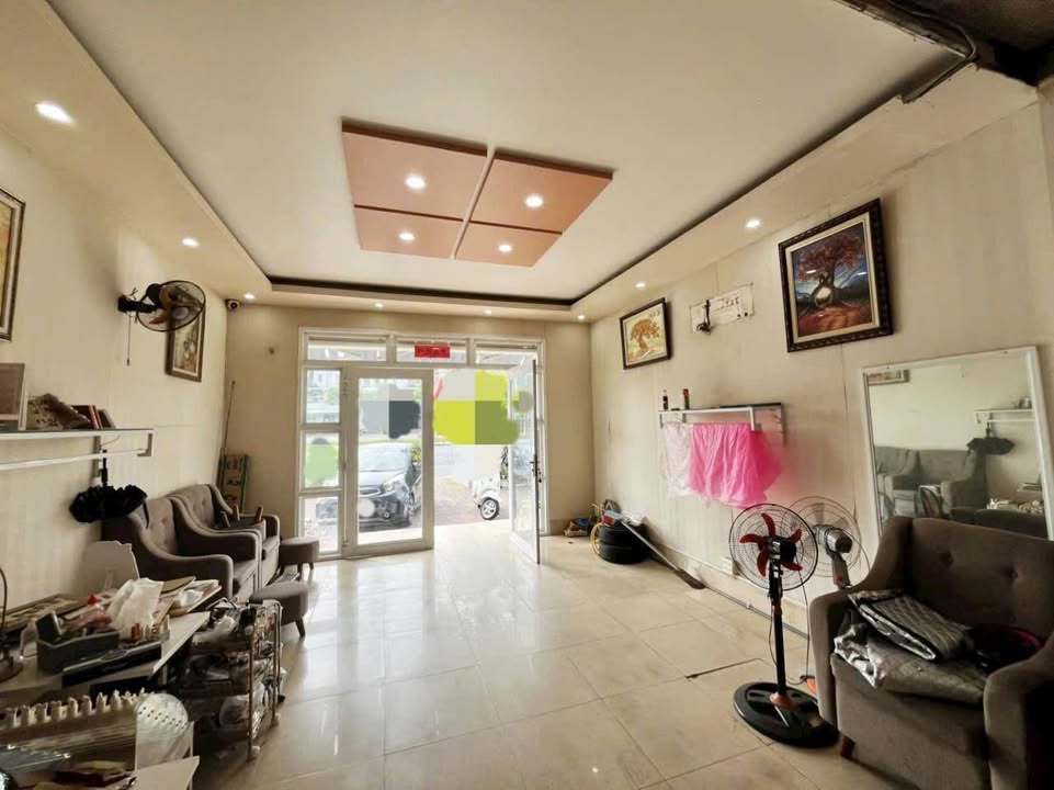 Nhà 1 trệt 2 lầu đường Trần Quang Khải, Rạch Giá 110m² giá 6.2 tỷ - Thương lượng ngay!