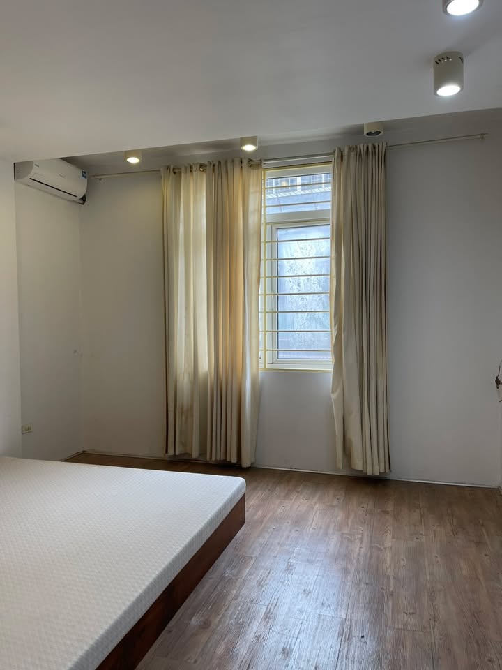 Cho thuê nhà Ngọc Khánh - Ba Đình - 62m² - Đầy đủ tiện nghi, phù hợp cho gia đình và văn phòng!