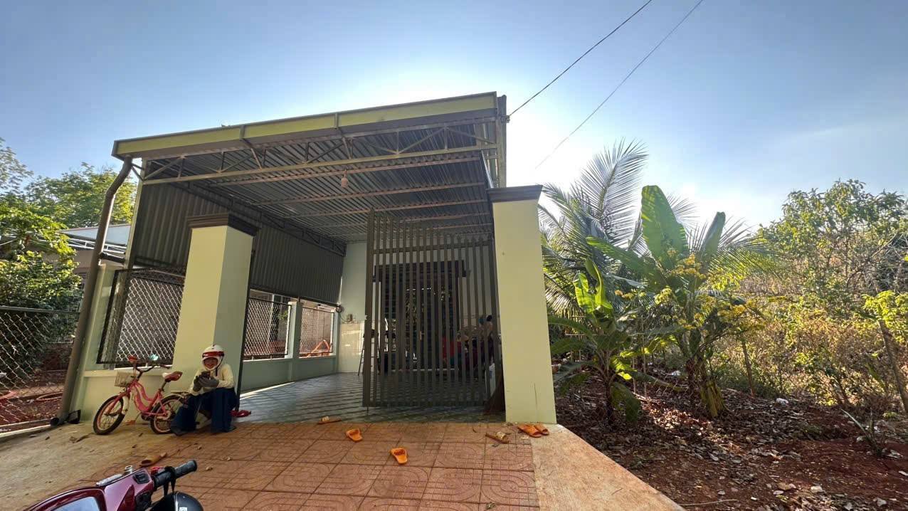 Nhà Lộc Thái Lộc Ninh 560m² giá 986 triệu - Nhà mới đẹp, vườn cây ăn trái!