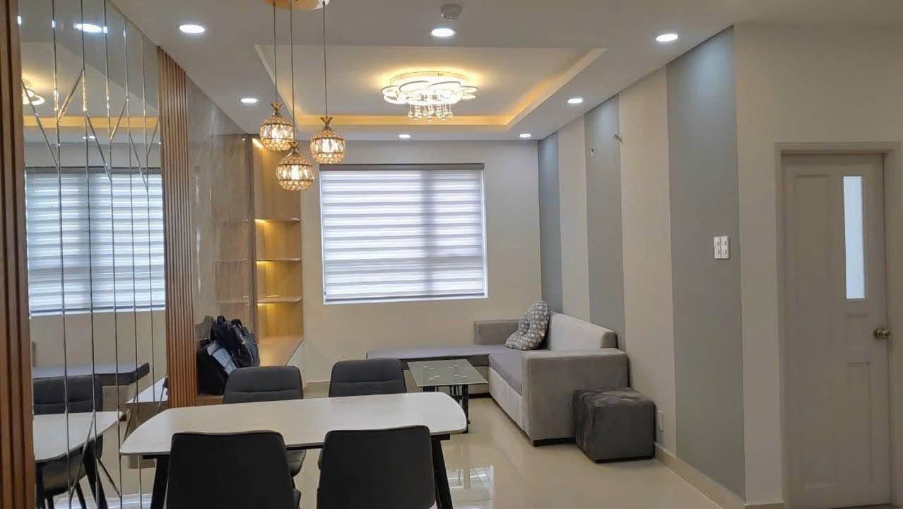 Căn hộ Topaz Elite Q8 73m² giá 10.5 triệu - Nhà trống, nhận ngay!