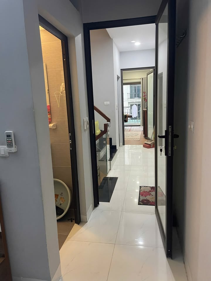 Cho thuê phòng trọ tại Đội Cấn, Hà Nội - Full nội thất, giá 4 triệu/tháng!