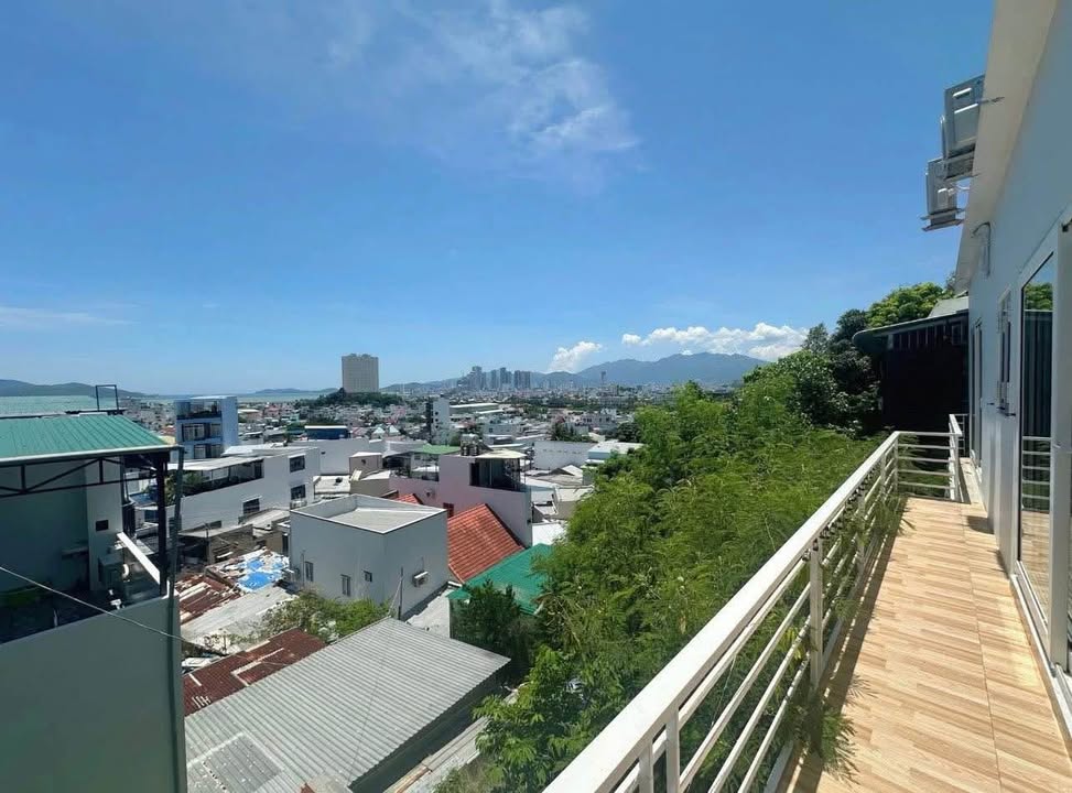 Nhà phố Vĩnh Phước Nha Trang 46m² giá 2.35 tỷ - View biển tuyệt đẹp!