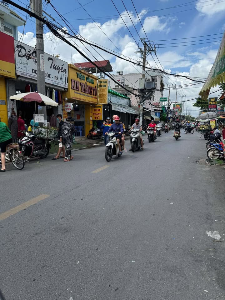 Mặt tiền kinh doanh Đông Hưng Thuận 2 136m² giá 12.5 tỷ - Đầu tư sinh lời ngay!