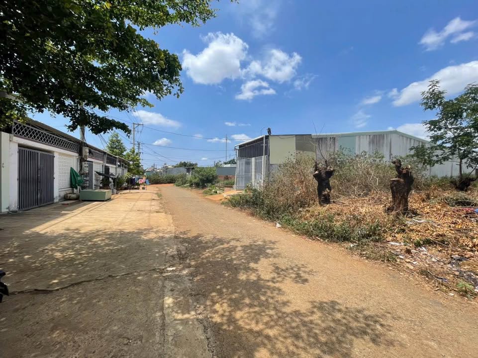 Đất thổ cư hẻm 144 Âu Cơ, phường Thắng Lợi, giá 800 triệu - An ninh tốt, khu dân cư đông đúc!