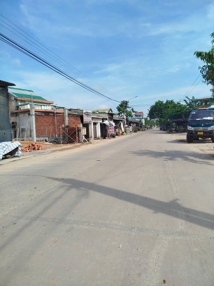 Đất Mặt Tiền Khu Tái Định Cư Đồng Bà Thơi - 300m² Giá 2.2 Tỷ - Đầu Tư Lợi Nhuận Cao!