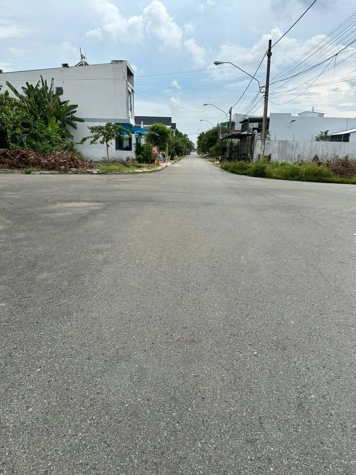 Đất nền biệt thự góc 2 mặt tiền tại Khu Minh Linh, Vĩnh Long 332m² chỉ 3.65 tỷ - Cơ hội đầu tư tuyệt vời!