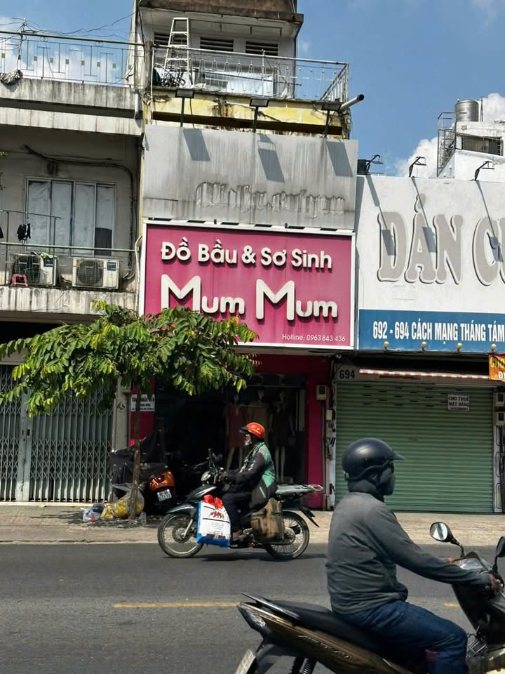 Nhà mặt tiền Cách Mạng Tháng 8, Quận Tân Bình 82m² giá 22 tỷ - Cơ hội đầu tư lý tưởng!