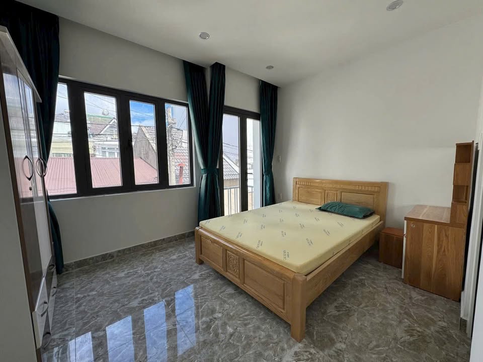 Nhà mặt tiền Đà Lạt 150m² giá 7.9 tỷ - Kinh doanh đa ngành, cho thuê 16 triệu/tháng!