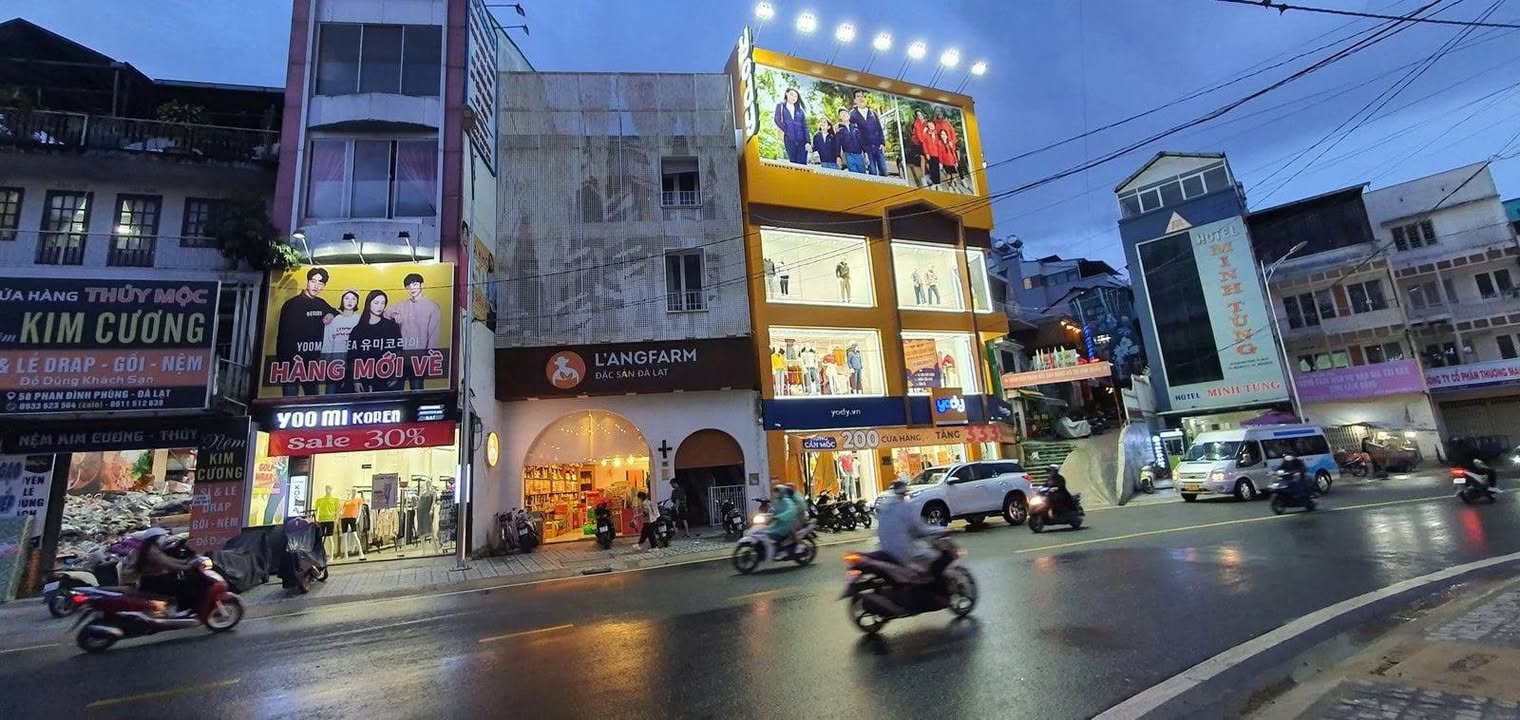 FrontHouse mặt tiền Phan Đình Phùng Đà Lạt 69m² giá 23 tỷ - Đầu tư sinh lời ngay!