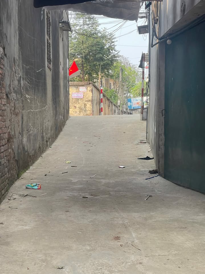 Đất Thạch Thất 40m² giá 2 tỷ - Sẵn sàng xây dựng!