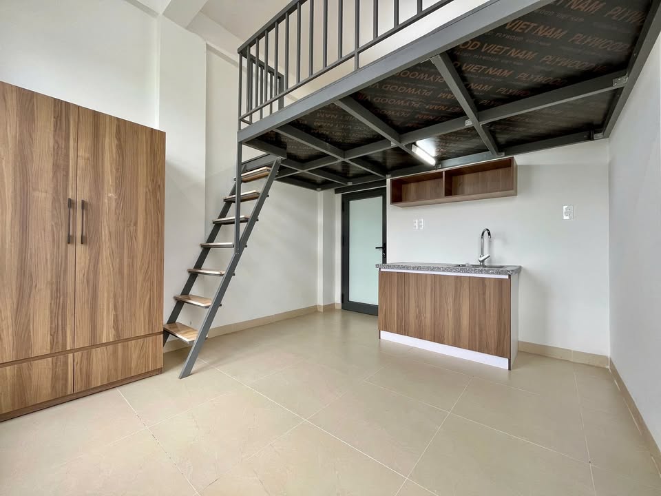 Căn gác lửng mới 100% tại trung tâm Hoà Xuân - Giá chỉ từ 4.3 triệu/tháng!