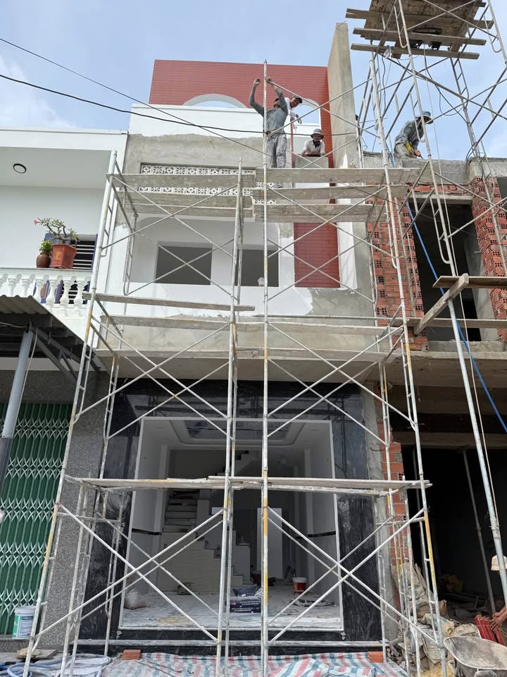 Nhà 3 tầng chính chủ gần công viên KDC KV6 Nhơn Bình - Giá 2.6 tỷ