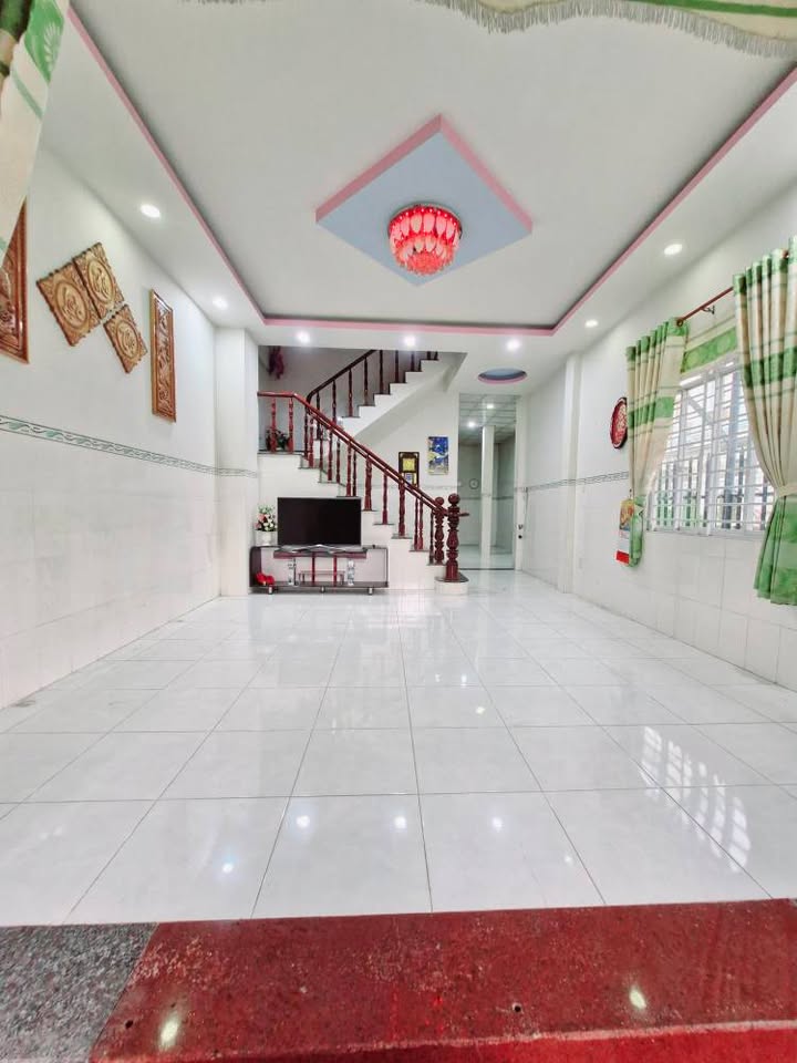 Nhà mặt tiền kinh doanh Thủ Dầu Một 108m² giá 3.89 tỷ - Đầu tư sinh lời ngay!