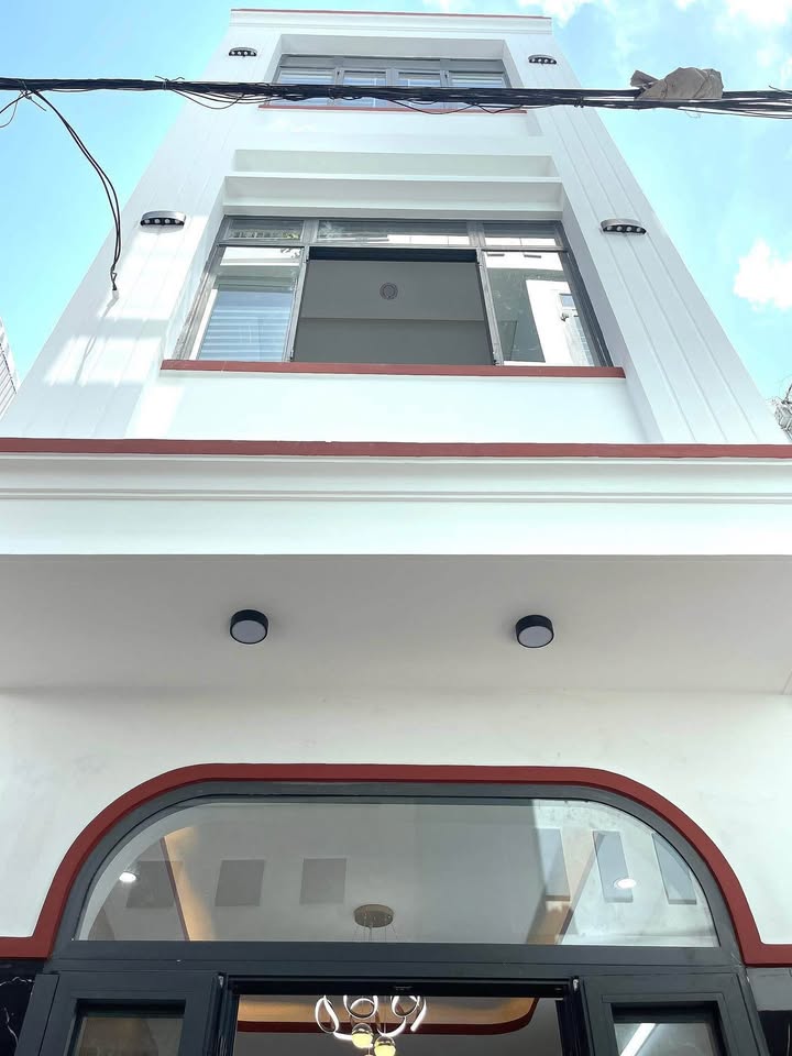 Nhà 3 tầng hẻm 55/14 Ngô Mây, Quy Nhơn 25m² - Giá thương lượng hấp dẫn!