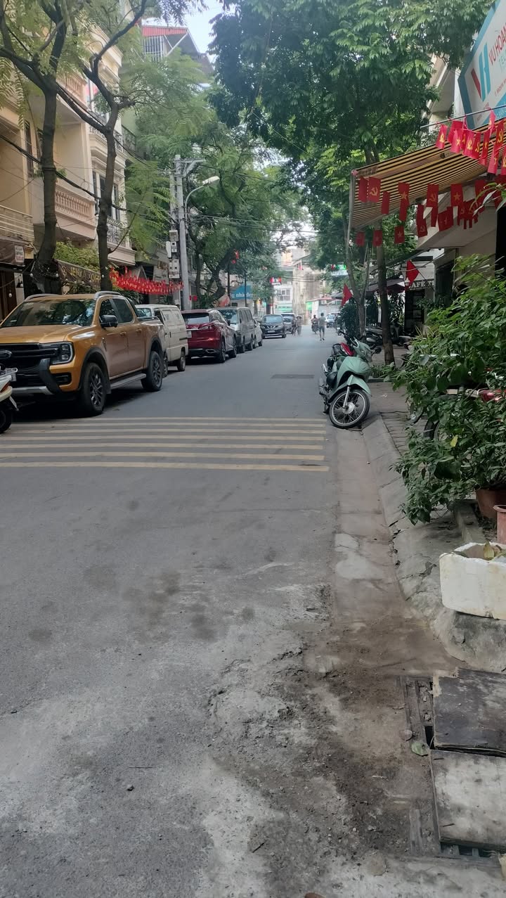 Nhà phố Kim Đồng, Thanh Xuân 60m² giá 20 tỷ - Thang máy hiện đại, sẵn sàng kinh doanh!