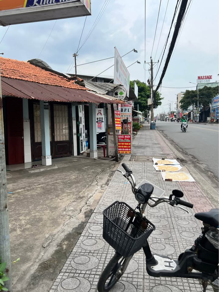 Nhà phố Thủ Khoa Huân, Thủ Dầu Một 165m² giá 13 tỷ - Vị trí kinh doanh đắc địa!