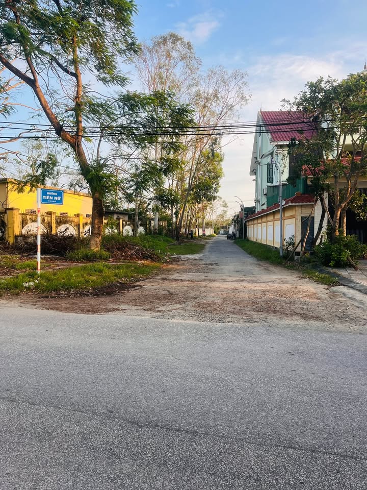 Đất 2 mặt tiền đường Tiên Nữ Nghi Hương 173m² giá 2 tỷ - Hướng Đông mát mẻ!