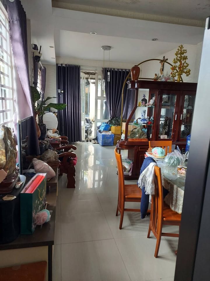 Nhà bán đường Trần Lê, Đà Lạt 50m² giá 3.5 tỷ - Kiến trúc hiện đại