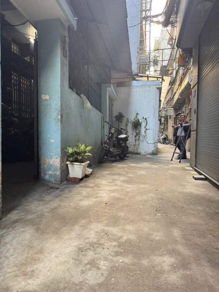 Đất Phố Hoàng Ngân Cầu Giấy 94m² giá 17.5 tỷ - Cơ hội đầu tư sinh lời cao!