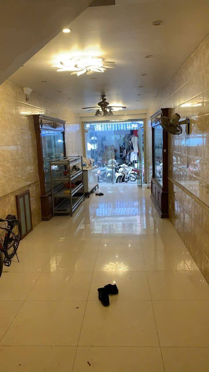Bán nhà mặt phố Lý Thường Kiệt, Hồng Bàng 113m² giá 15.5 tỷ - Kinh doanh thuận lợi!
