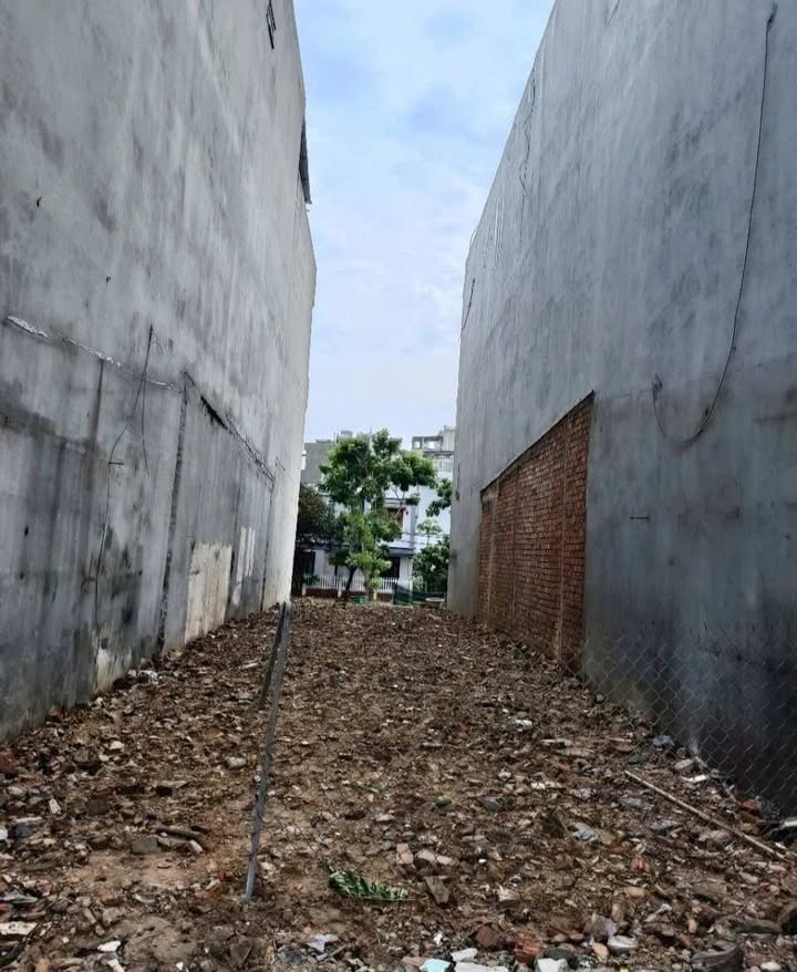 Đất mặt tiền Lê Văn Hiến, Ngũ Hành Sơn, Đà Nẵng 125m² giá 9 tỷ - Đầu tư sinh lời hấp dẫn!