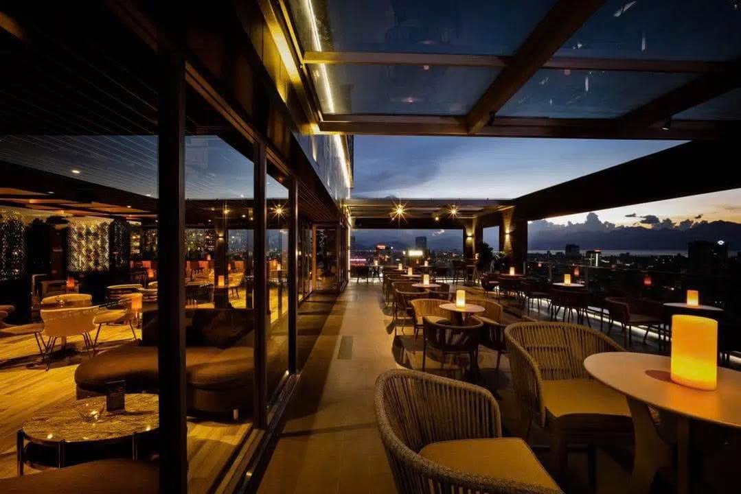 Văn phòng cho thuê tại Monarchy B Đà Nẵng 478m² giá 111 triệu - View 360 độ tuyệt đẹp!