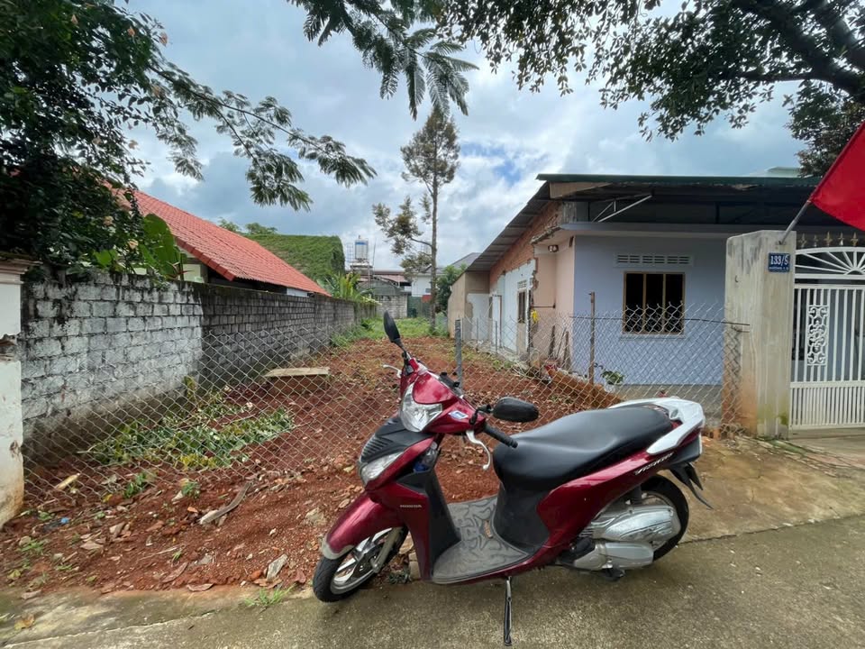 Đất B'Lao Bảo Lộc 210m² giá 2.1 tỷ - Đất 2 mặt hẻm, thổ cư sẵn sàng!