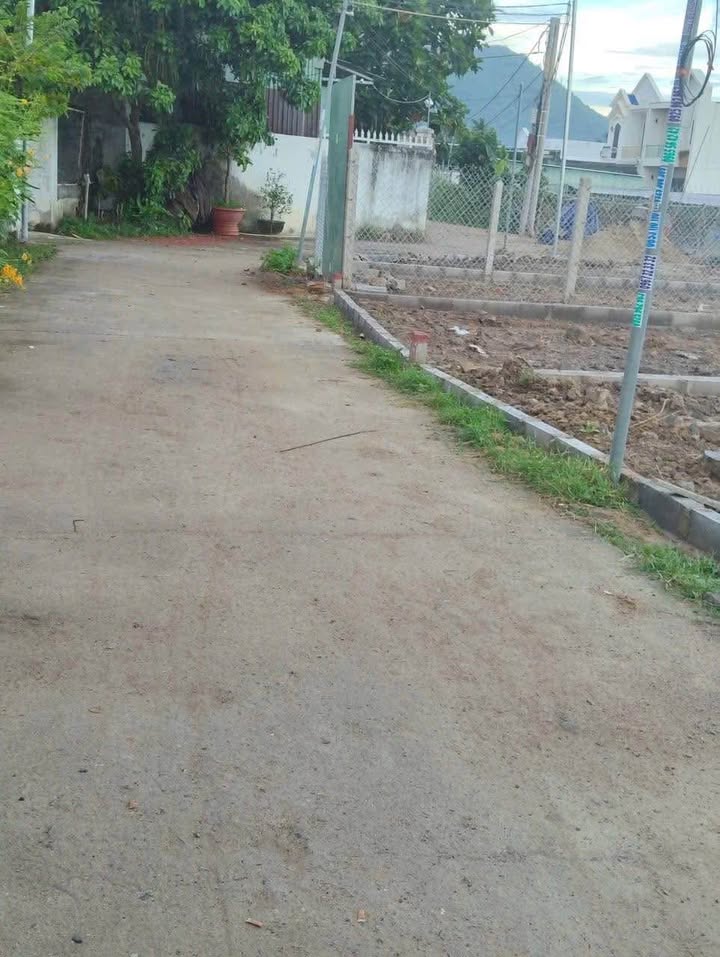 Đất thổ cư Diên Phú 148.6m² giá 1.29 tỷ - Vị trí thuận lợi, sổ đỏ chính chủ!