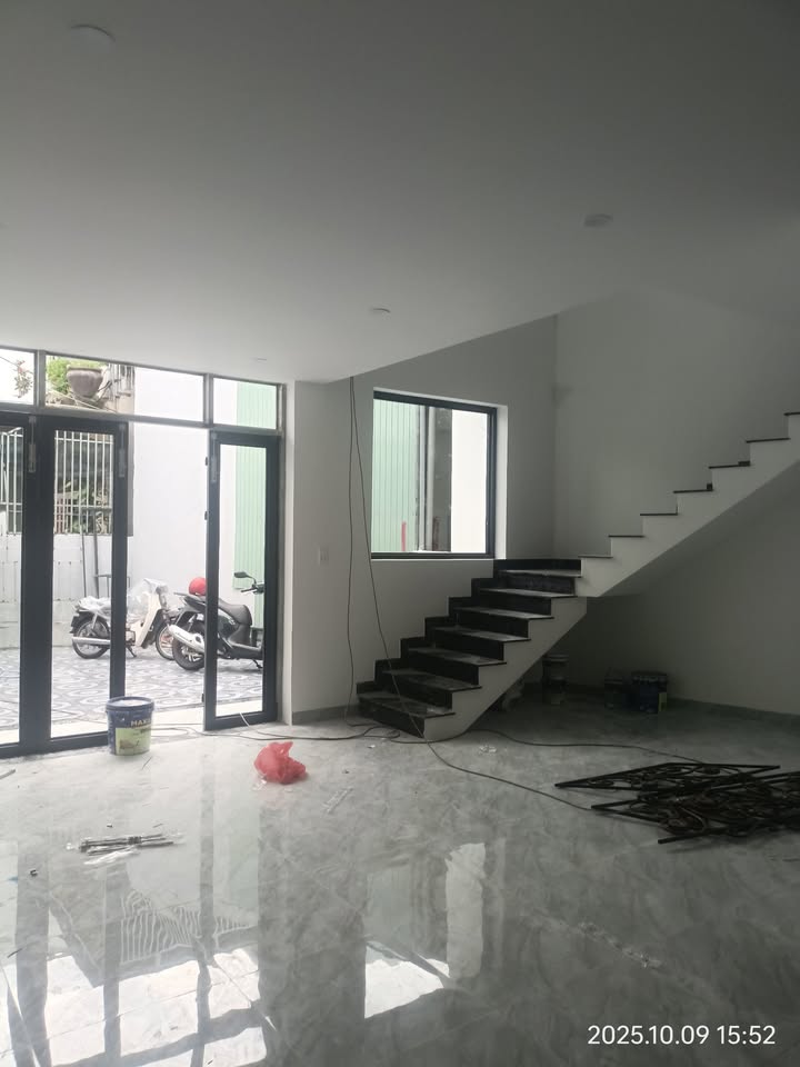 Nhà 2 Tầng Hòa Thọ Đông 63m² giá 3.3 tỷ - Thiết kế hiện đại, sẵn sàng ở ngay!