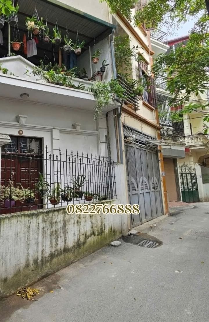 Đất Thượng Thanh Long Biên 40m² giá 5 tỷ - Sổ đỏ chính chủ, không quy hoạch!