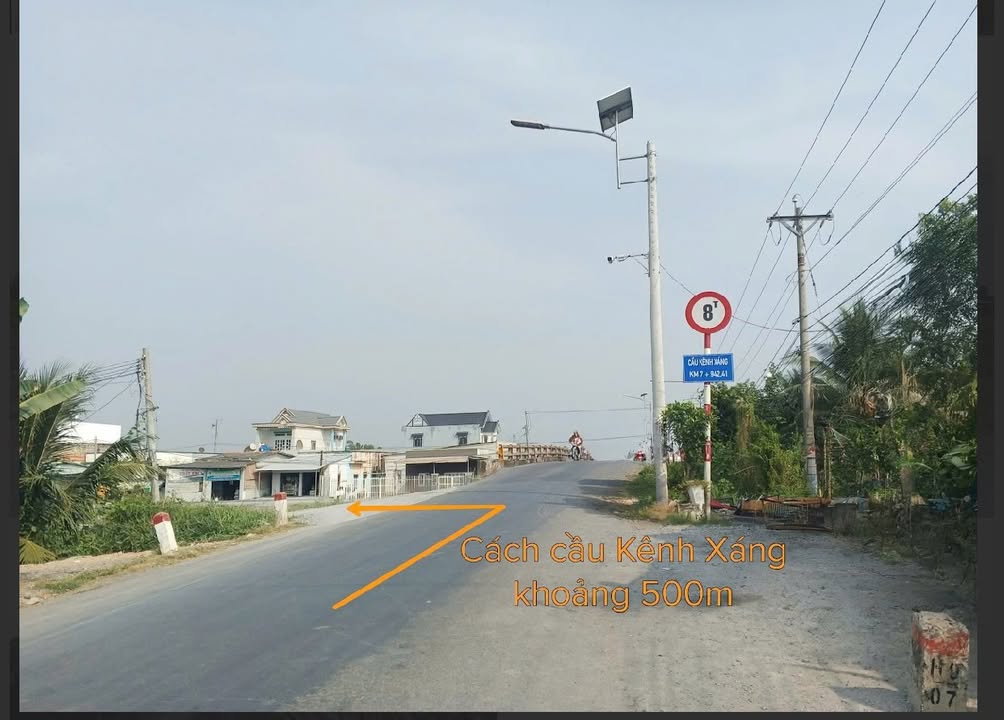 Đất thổ cư mặt tiền kênh Sáng, Bến Lức 294m² giá 1.99 tỷ - Vị trí đẹp, không mồ mã!