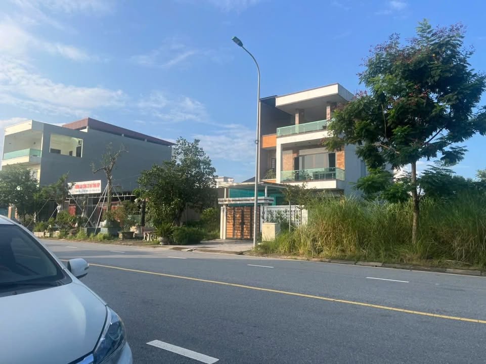 Đất nền Thanh Miếu, Việt Trì 243m² giá 10 tỷ - Đầu tư sinh lời ngay!